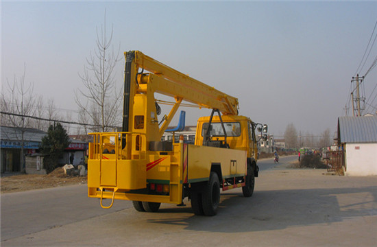 东风153高空作业车