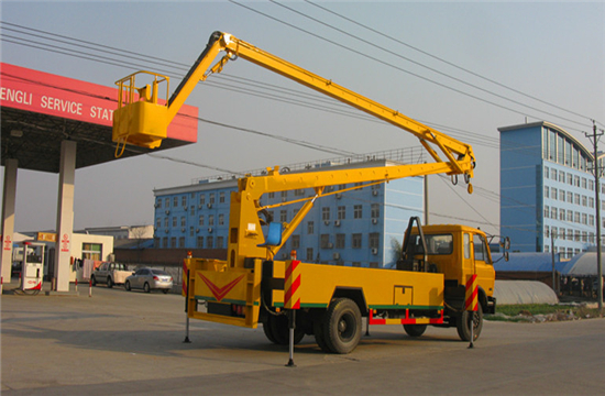 东风153高空作业车