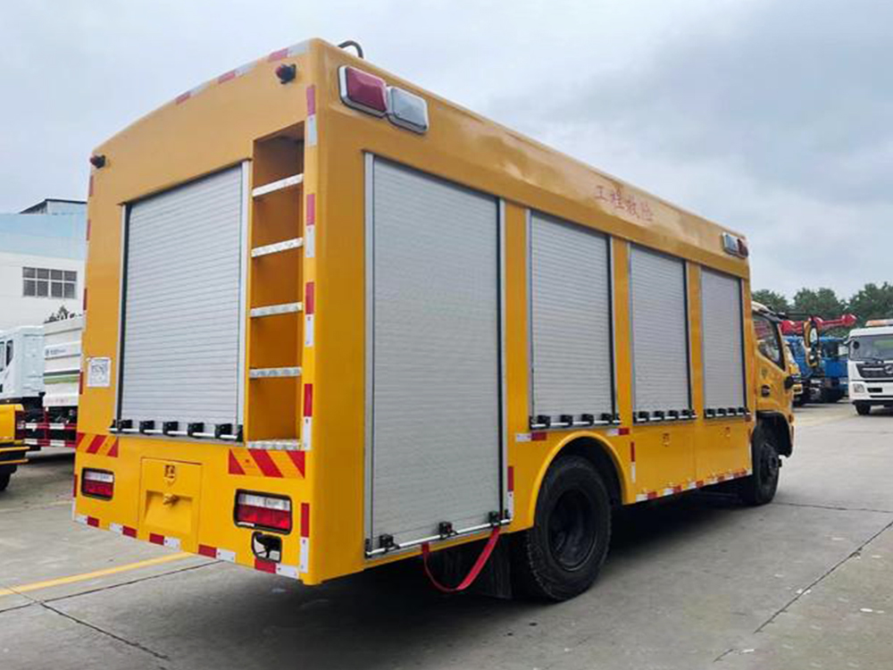 东风大福瑞卡2000立方救险车