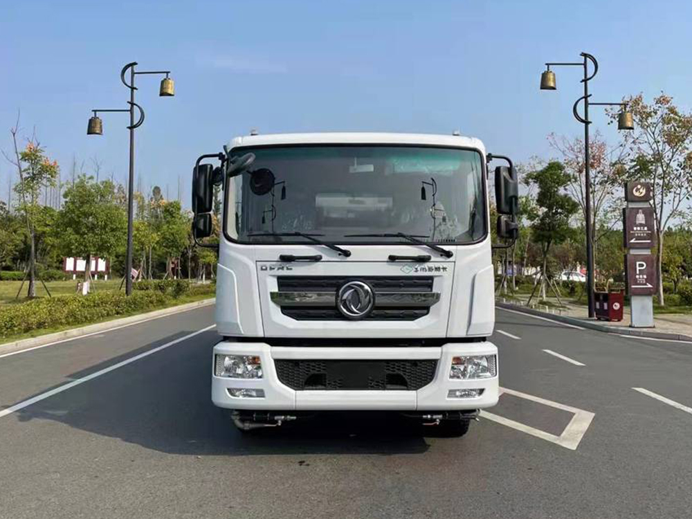 东风D9洗扫车