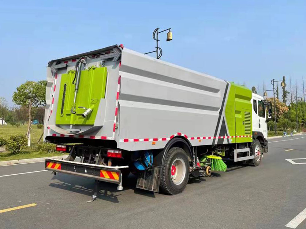 东风D9洗扫车